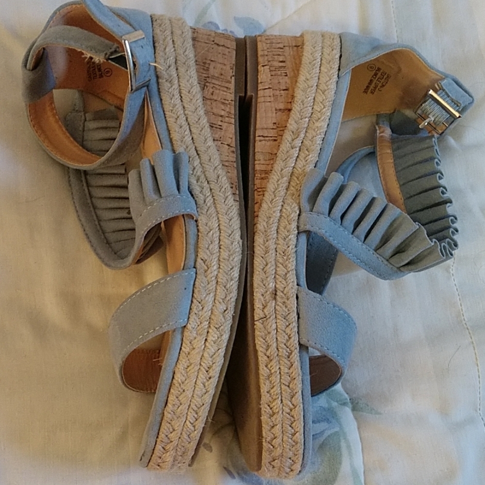 Chase + Chloe Wedge Sandle